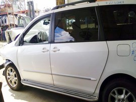 2004 TOYOTA SIENNA, WHITE, XLE MODEL, 3.3L, AT, AWD.   Z26397